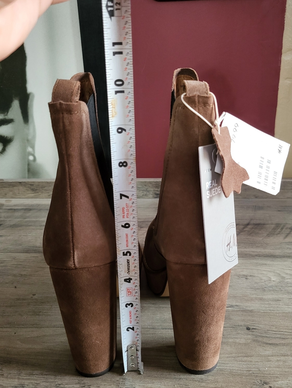 NWT H&M SUEDE ANKLE BOOTS SLIP ON SIZE 8 - Picture 4 of 9